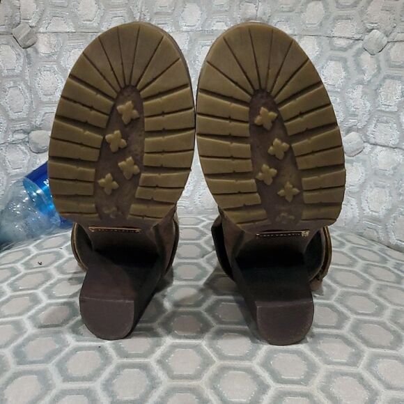 Very Volatile Brown Suede Heeled Boots Size 9 - Picture 10 of 12